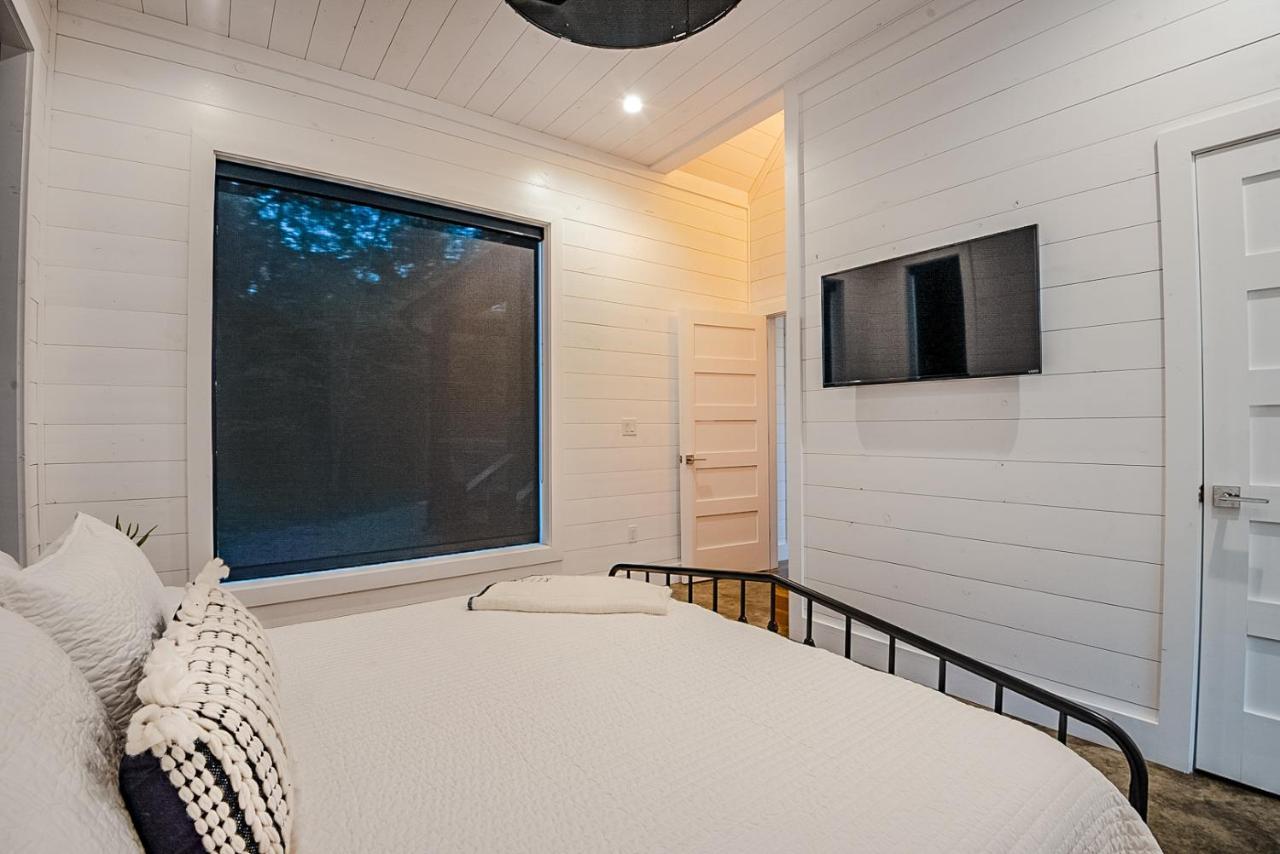 "The Barndo" 4Br Luxury Cabin, Hot Tub, Fire Pit, Bunks, Arcades, Playhouse! Broken Bow Exterior foto