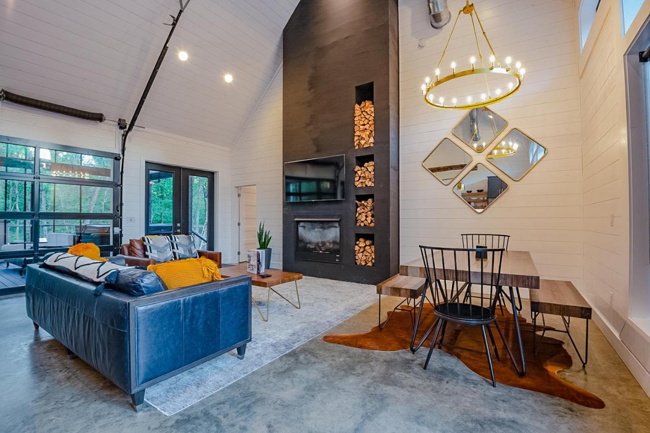 "The Barndo" 4Br Luxury Cabin, Hot Tub, Fire Pit, Bunks, Arcades, Playhouse! Broken Bow Exterior foto